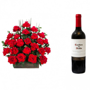 Arranjo de Flores Eu te amo + Vinho Casillero Del Diablo Reserva Cabernet Sauvignon