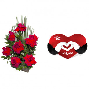 Arranjo de Flores Affetto di fiori vermelho + Coração Te Amo 40cm